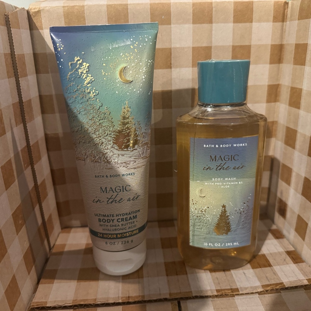 Bath & Body Works Magic in the Air Hydration Set - Blue and Gold